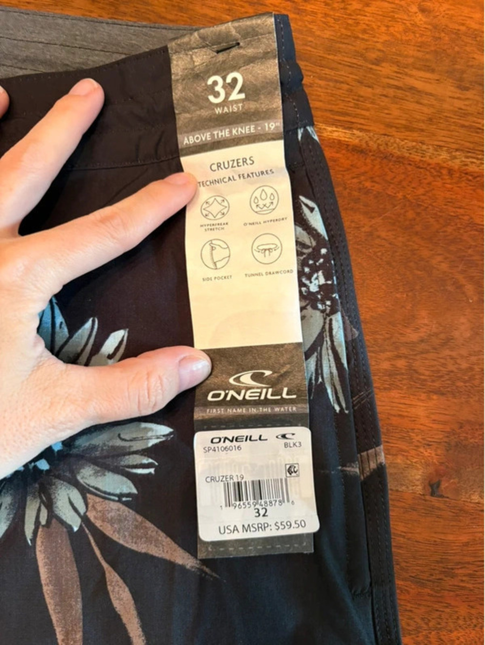 O’Neill Cruzer 19 Boardshorts Men’s 32 Black Floral Swim Trunks NWT $59.50 - Picture 3 of 3
